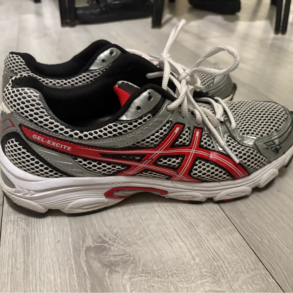 Asics Gel-Excite Vintage 2000’s Running Shoes - Silver, Red & White